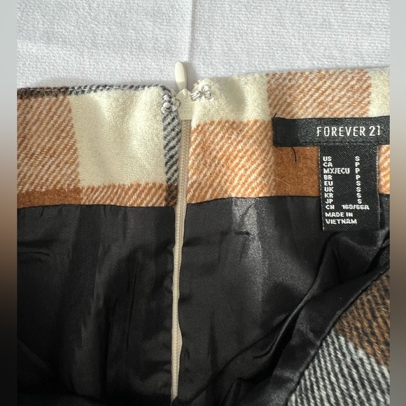 Forever 21 Wool Blend Plaid Mini Skirt Small Brown Button Detail Lined - Picture 9 of 9